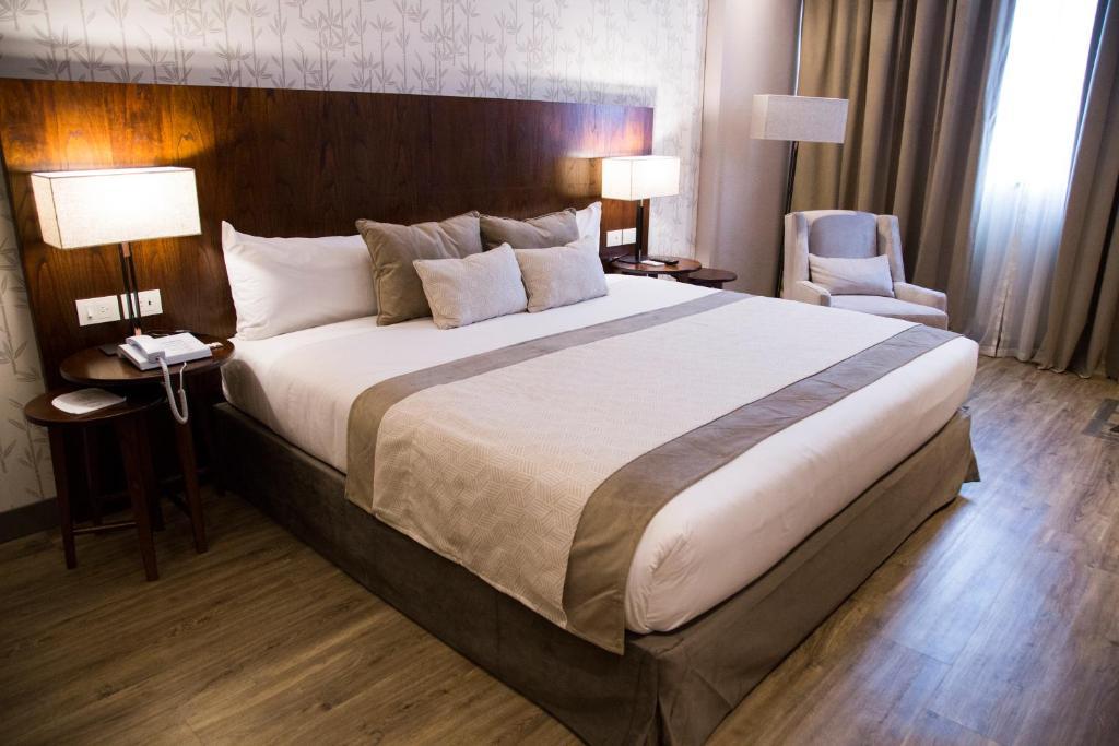 Land Plaza Hotel Bahía Blanca المظهر الخارجي الصورة